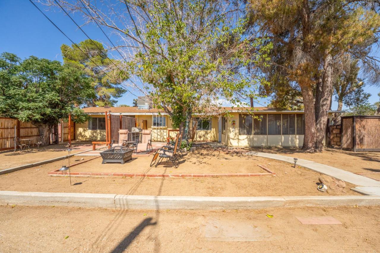 *New*King Beds*Bbq Grill*Fire-Pit*Hammock*Workplace Yucca Valley Exterior photo
